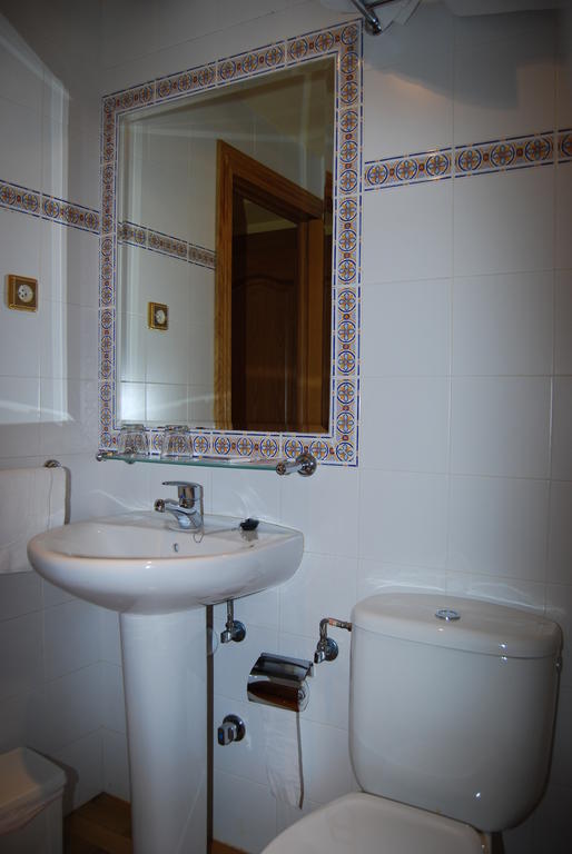 Hotel A Nieu Jaca Room photo